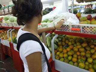 Fruits-supermarket-morgueFile